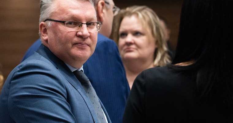 Сергей Никонов Свердловская область взятка