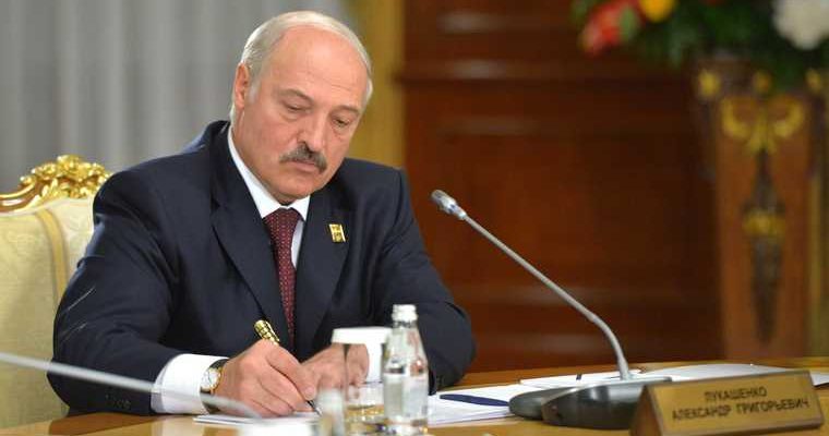 Тихановская Лукашенко протесты Беларусь