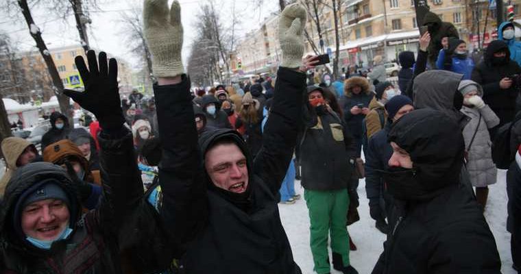 акция в поддержку Навального Пермь политологи