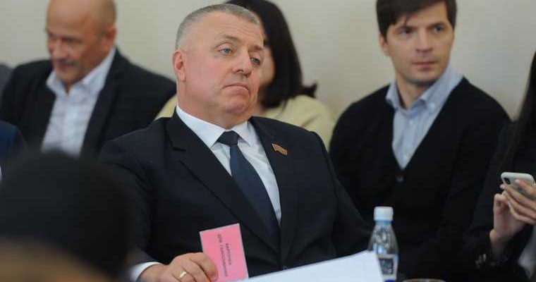 Челябинск гордума Виталий Родионов долги депутат