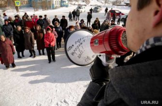 новости хмао проблема с уборкой снега общественник антон пантин администрация югорска мэрия в хмао глава города Андрей Бородкин вице-мэр директор городского департамента ЖКК Василия Бандурина кучи снега в югорске бездействие комунальщиков