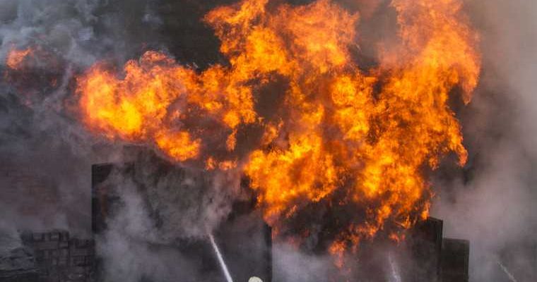 На месторождении в ЯНАО вспыхнул пожар