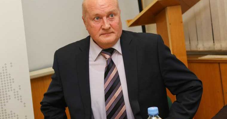 чиновник растрата