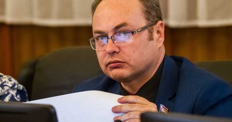 депутата Юрия Юхневича оштрафовали за экстремизм