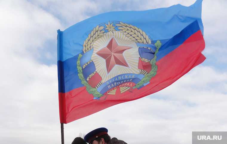 Флаг луганской республики. Флаг Луганской народной Республики. Луганская народная Респ. Флаг Луганска 2022.