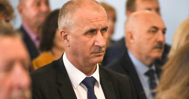 Ермишкин уволился