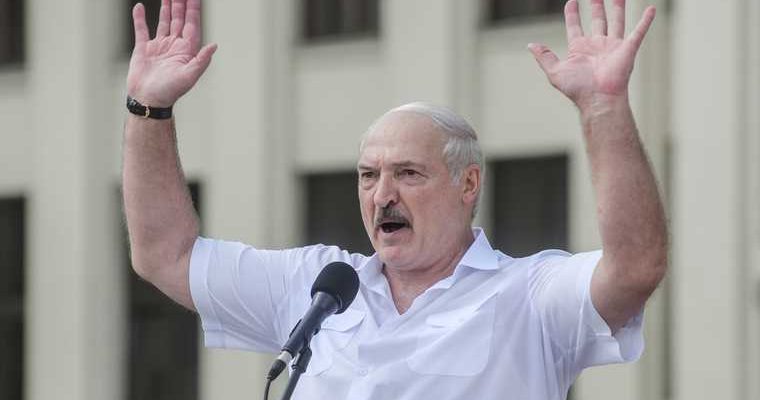 Политолог Лукашенко придумал покушение на себя чтобы защититься
