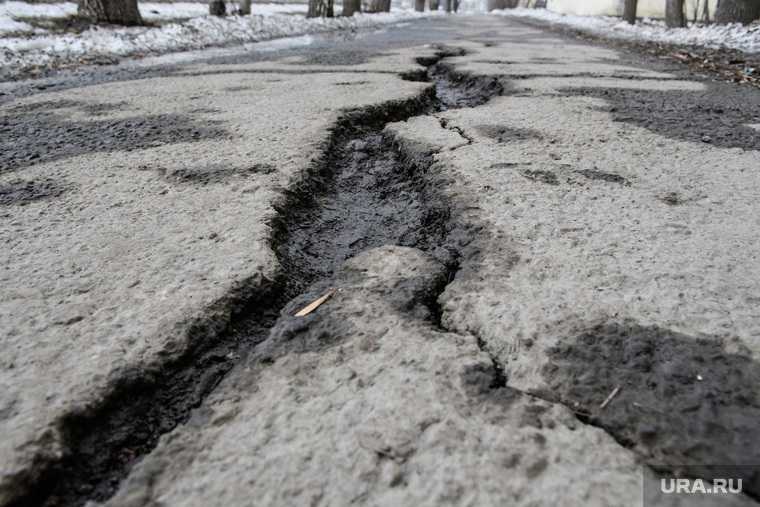 новости хмао дорога в советском районе развалилась дорога трещины по всей дороге Унъюган и Коммунистический